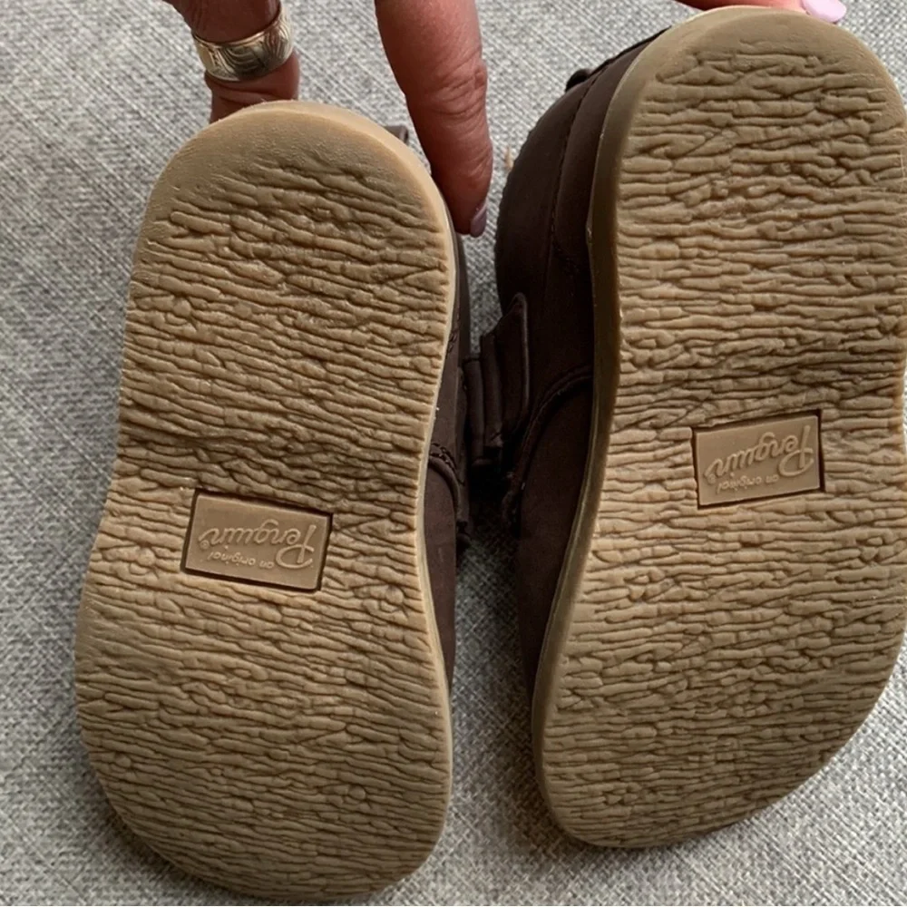 Original Penguin Kids Brown Shoes toddler size 9 rubber sole - Picture 6 of 6